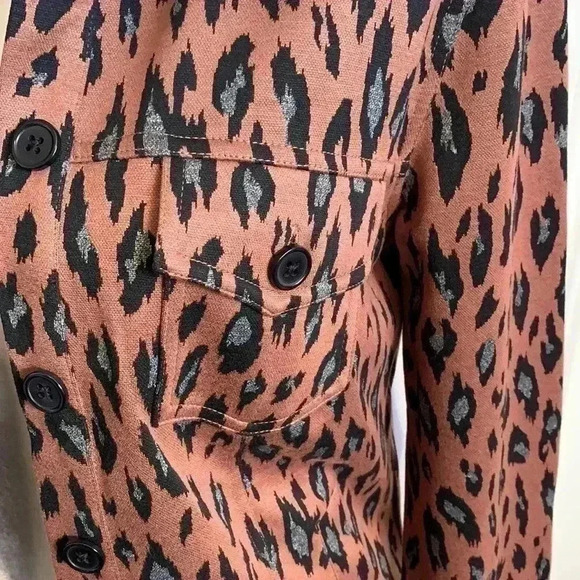 BNWT Yest Women’s Animal print Jacket/Shacket size 4 - Picture 5 of 6
